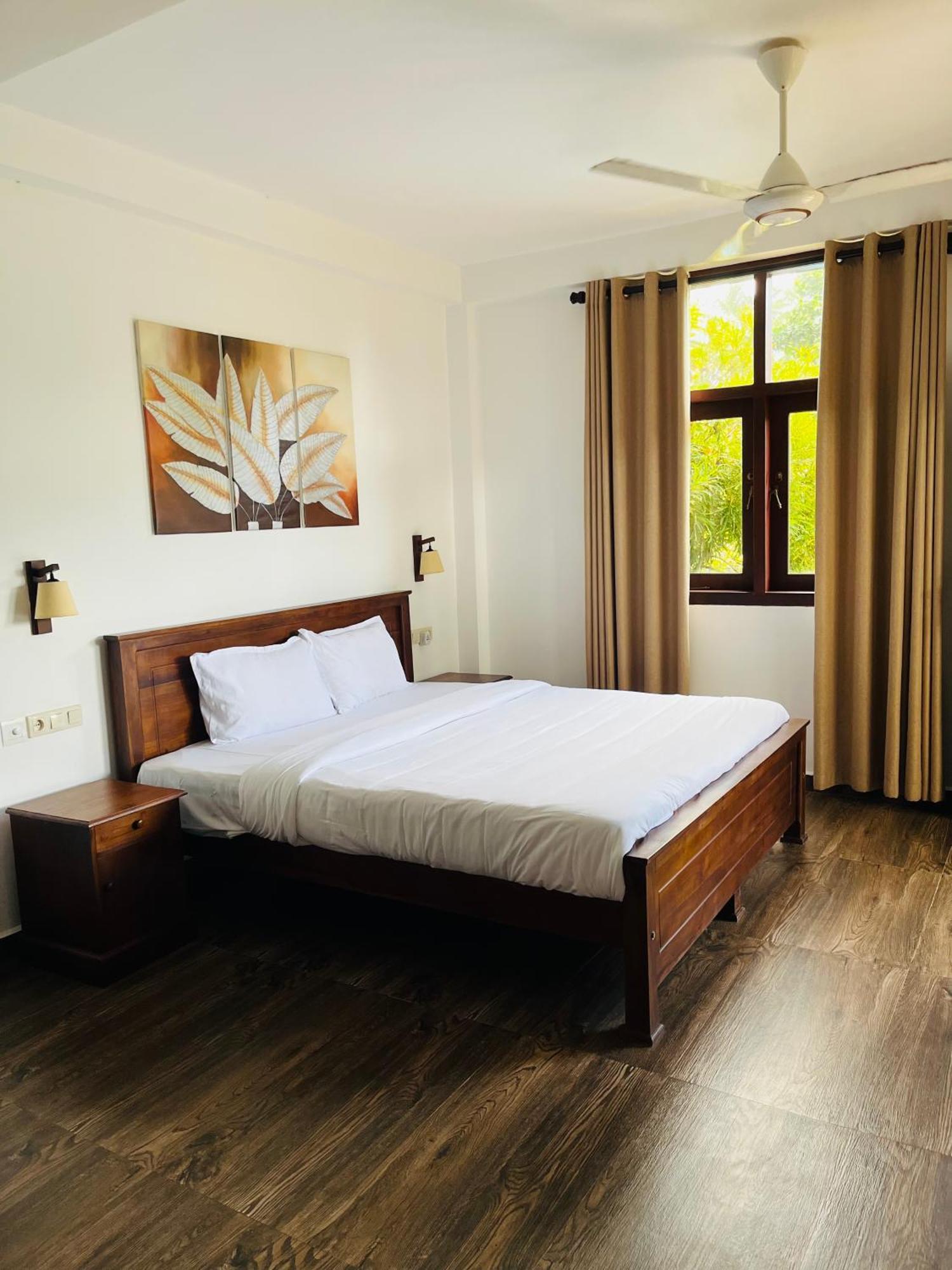 Green Parrot Beach Resort Тангале Екстериор снимка